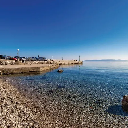Lovely In With Kitchen Lejlighed Lovran
