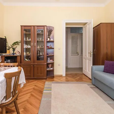 Lovely In With Kitchen