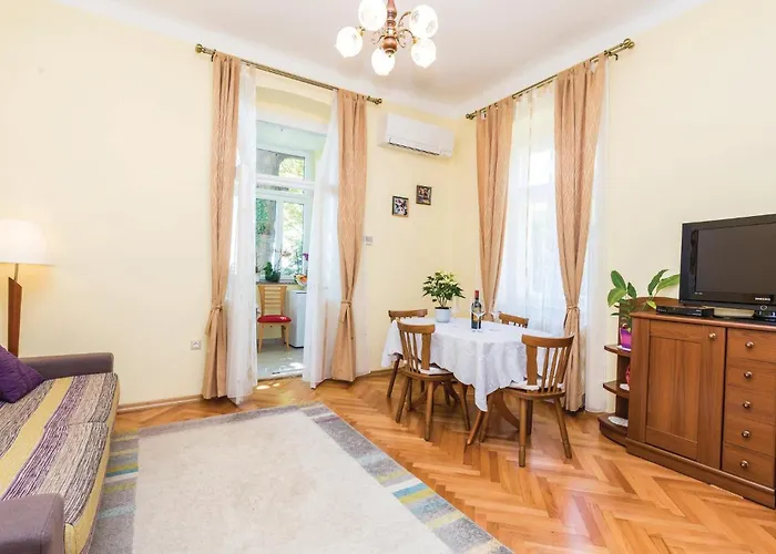 Lovely In With Kitchen